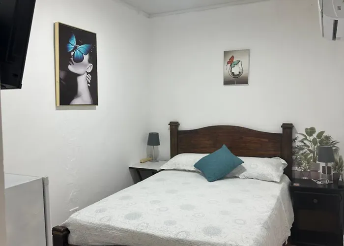 Hostal Compostela Inn